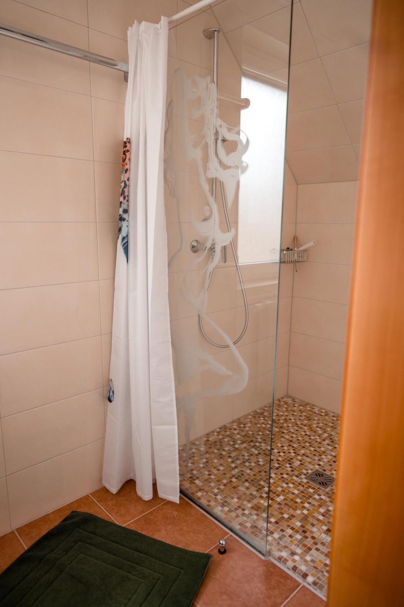 Urlaub Fuer Mensch Und Tier - Appartements Pirkhof Пёрчах-ам-Вёртерзе Экстерьер фото